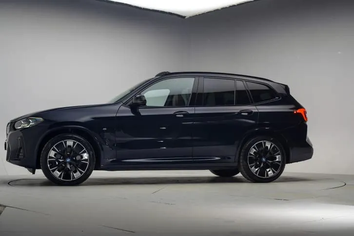 BMW Ix3 2022 photo 2