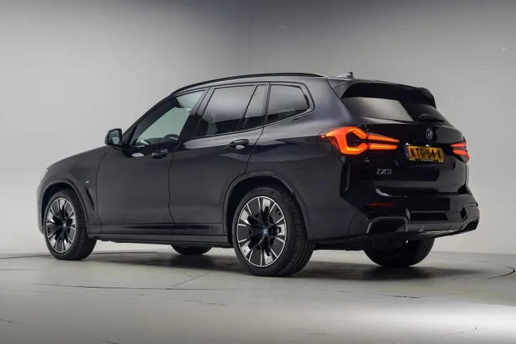 BMW Ix3 2022 photo 3