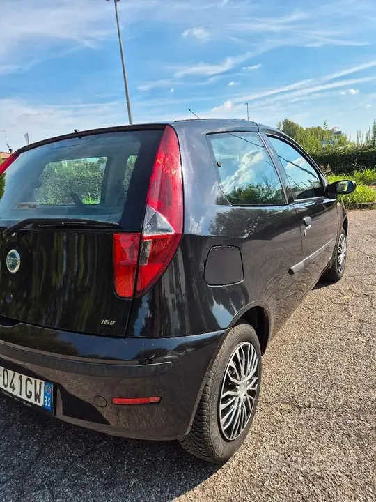 Fiat Punto 2004 photo 4