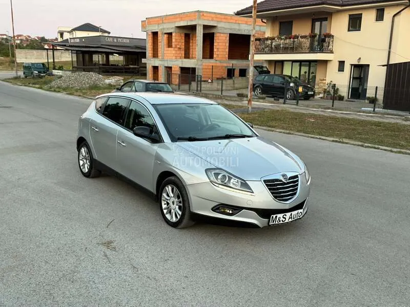 Lancia Delta 2012 photo 5