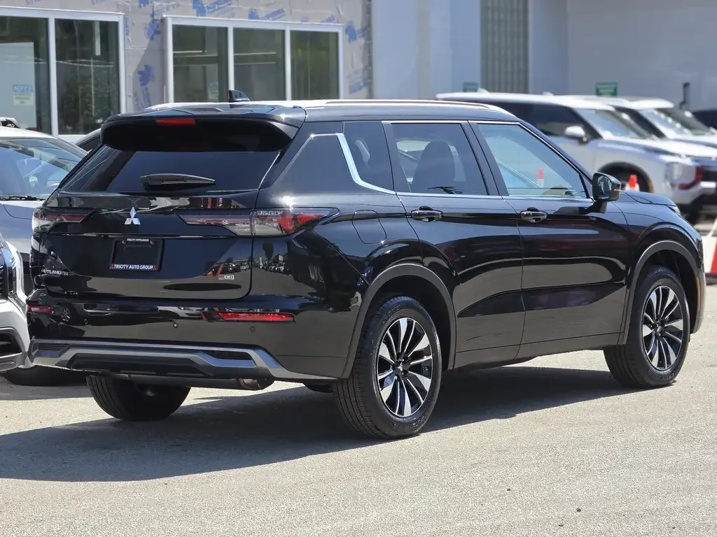Mitsubishi Outlander 2026 photo 5