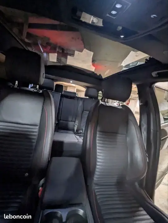 Land Rover Discovery Sport 2022 photo 3