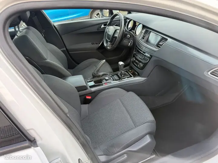 Peugeot 508 2012 photo 5