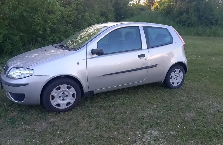Fiat Punto 2005 photo 3