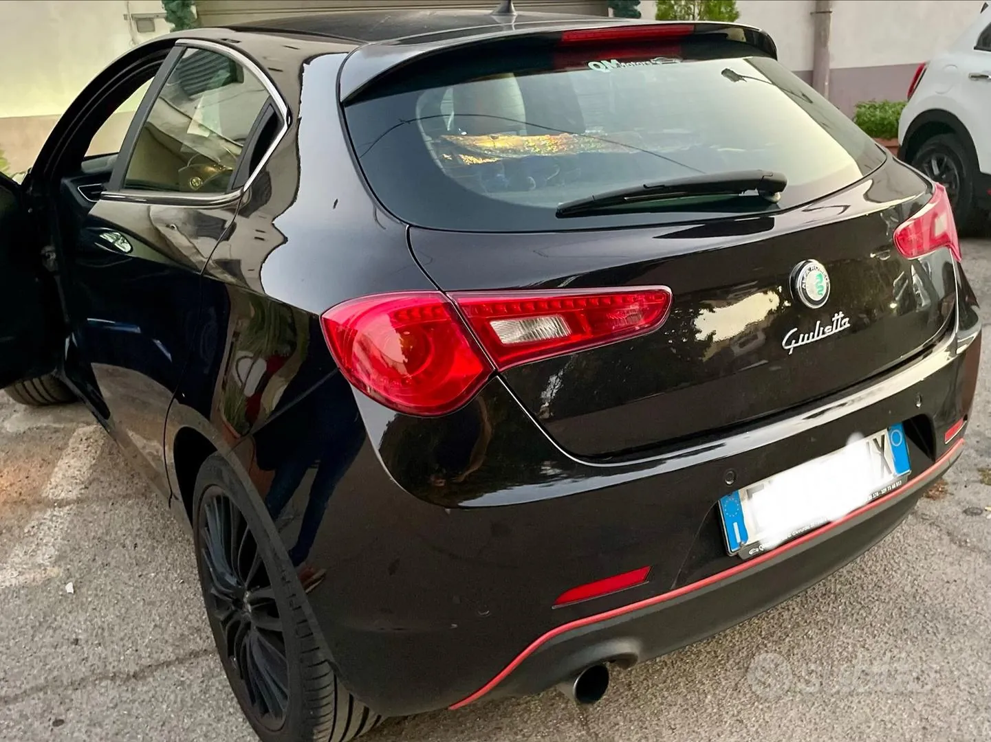 Alfa Romeo Giulietta 2014 photo 2