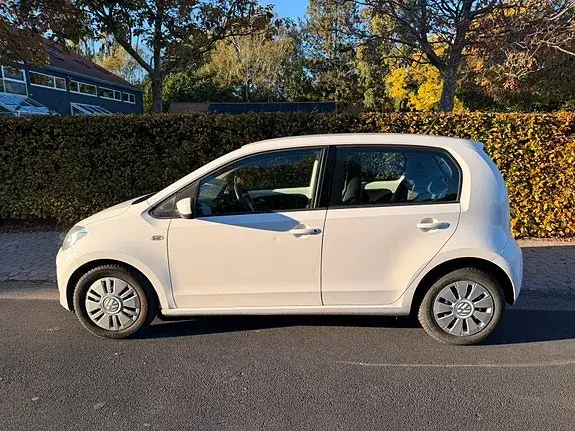 Volkswagen Up 2013 photo 5