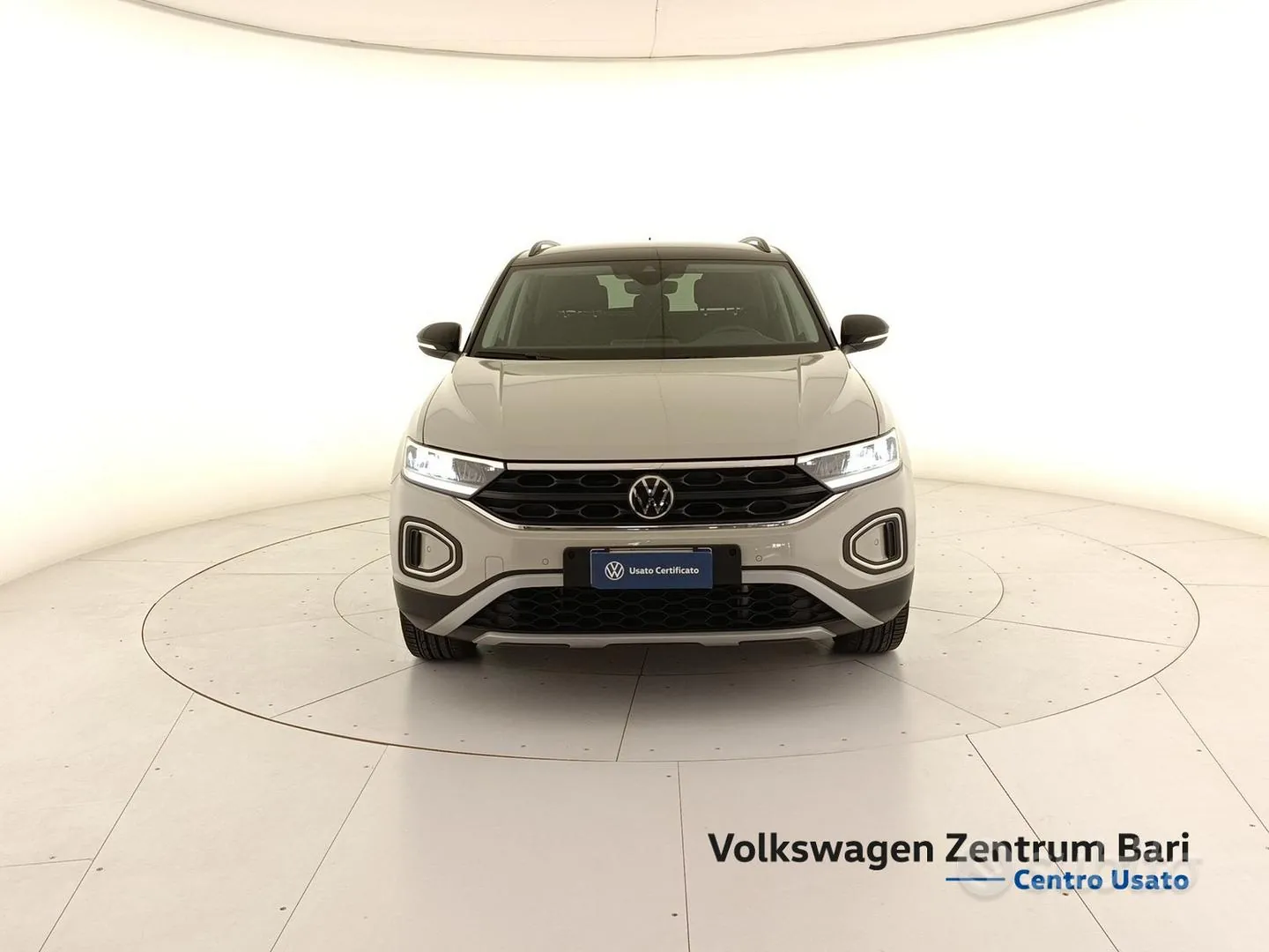 Volkswagen T-Roc 2023 photo 3