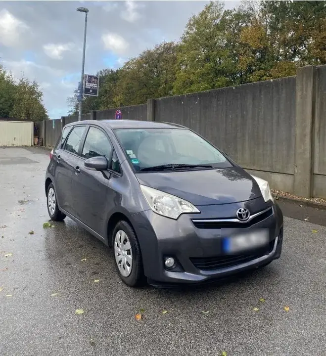 Toyota Verso-S