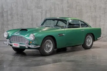 Aston Martin Db4