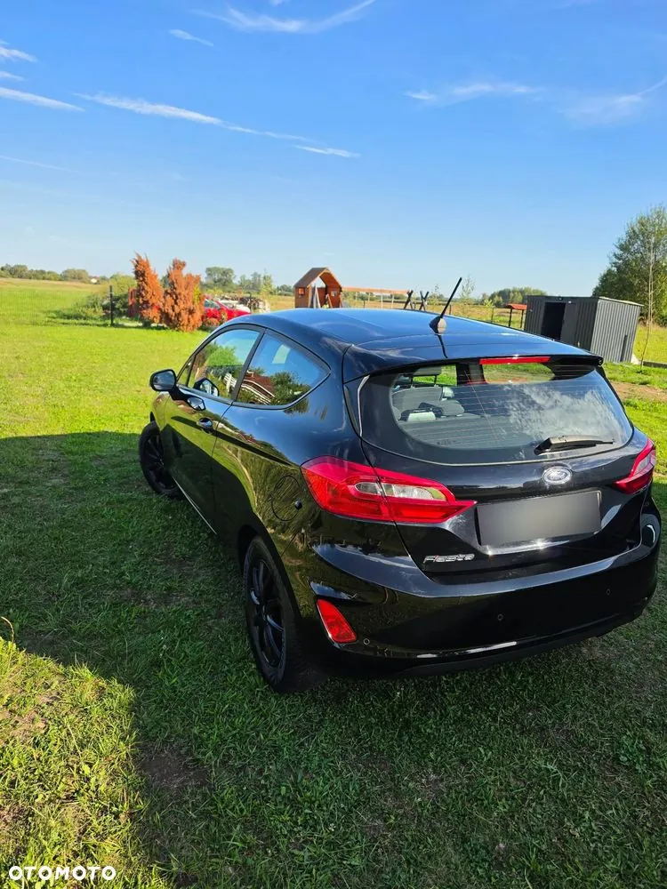 Ford Fiesta 2018 photo 2