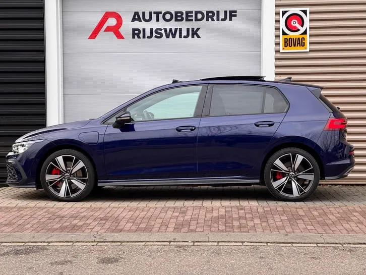 Volkswagen Golf 2021 photo 2