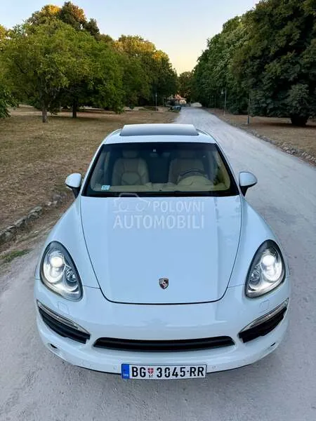 Porsche Cayenne 2012 photo 3