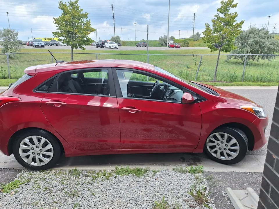 Hyundai Elantra 2015 photo 2