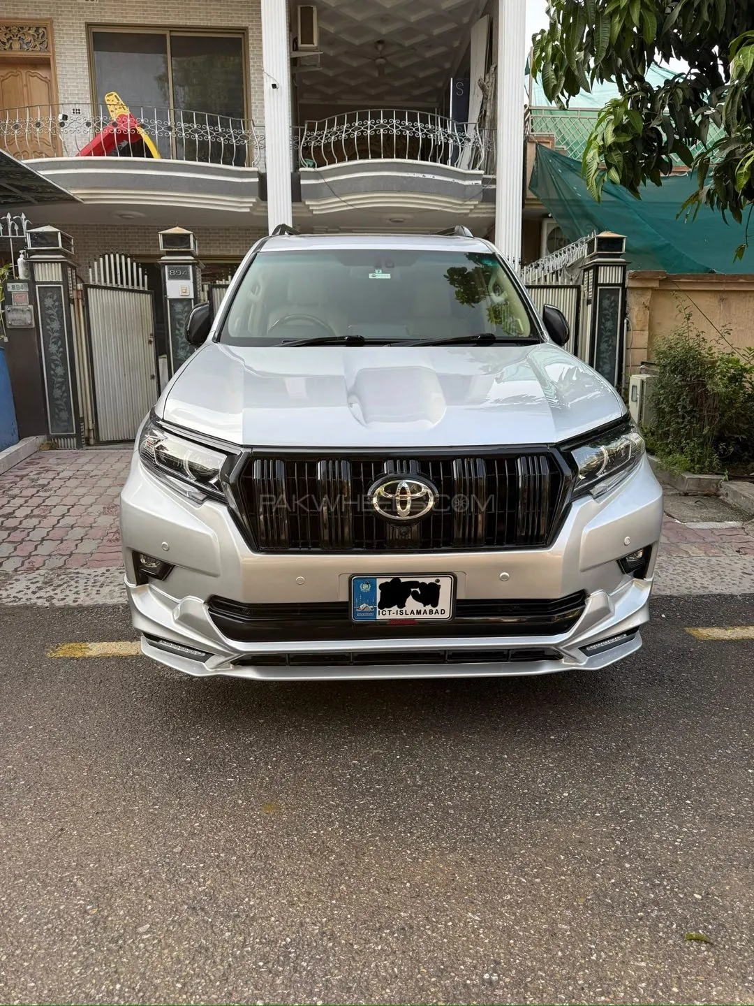 Toyota Prado