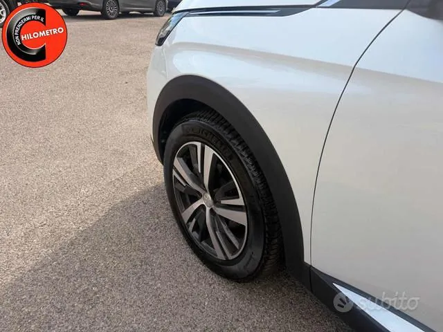Peugeot 3008 2023 photo 3