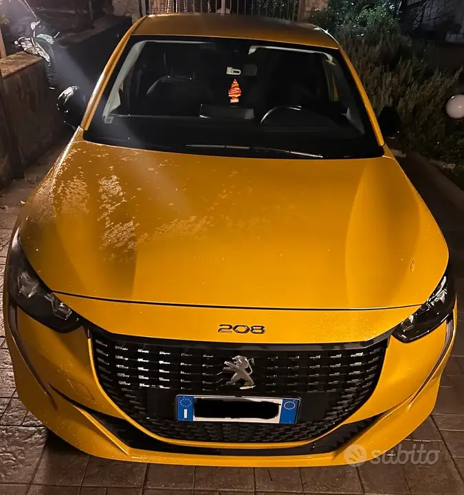 Peugeot 208