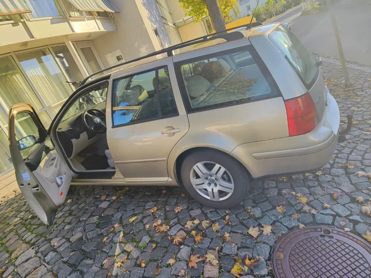 Volkswagen Golf 2003 photo 3