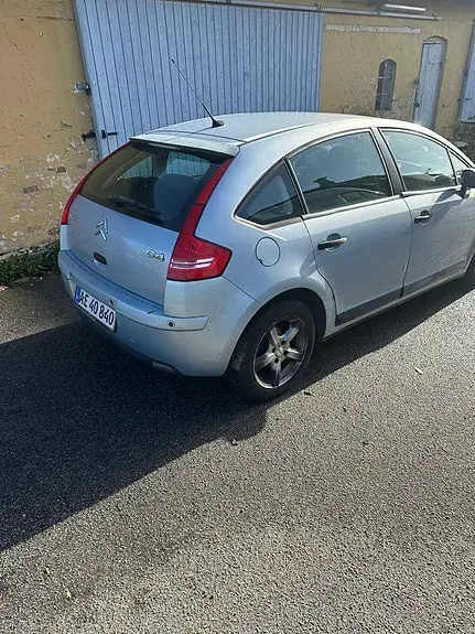 Citroen C4 2006 photo 3