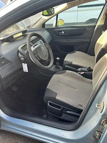 Citroen C4 2006 photo 5