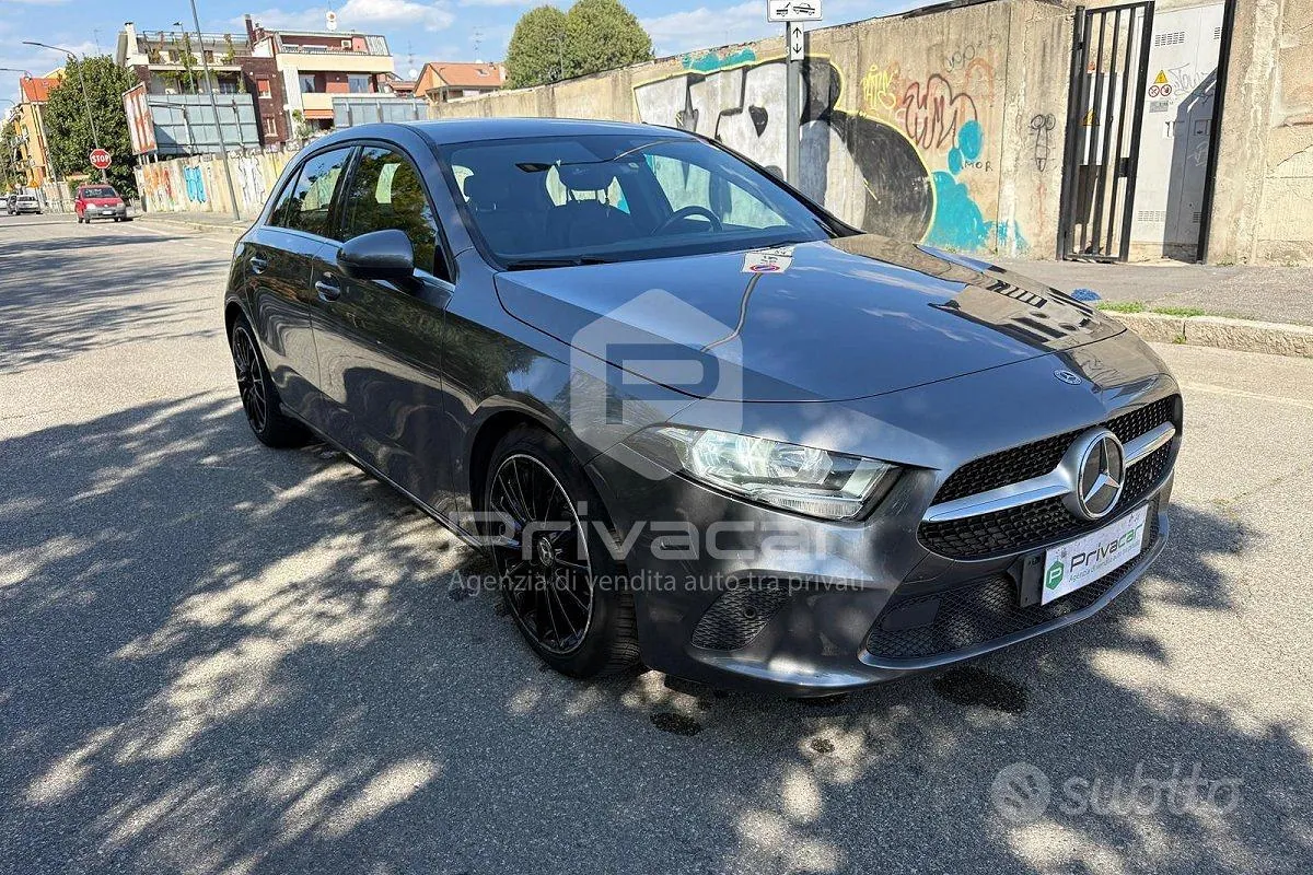 Mercedes-Benz A 200 2019 photo 3