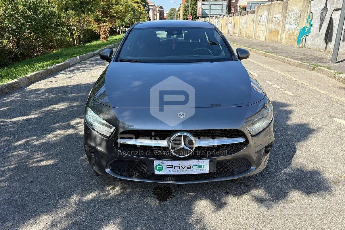 Mercedes-Benz A 200 2019 photo 2