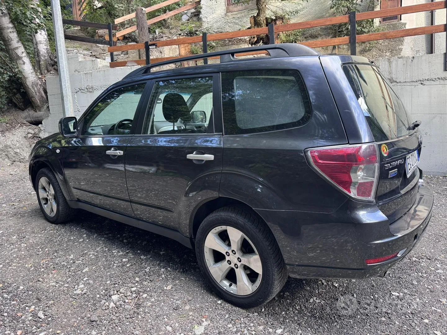 Subaru Forester 2010 photo 4