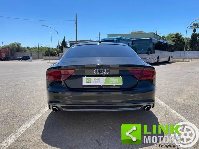 Audi A7 2011 photo 5