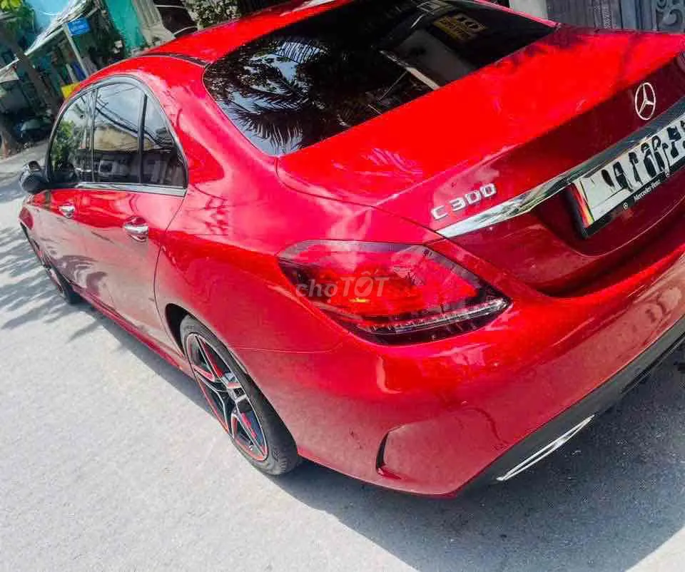 Mercedes-Benz C300