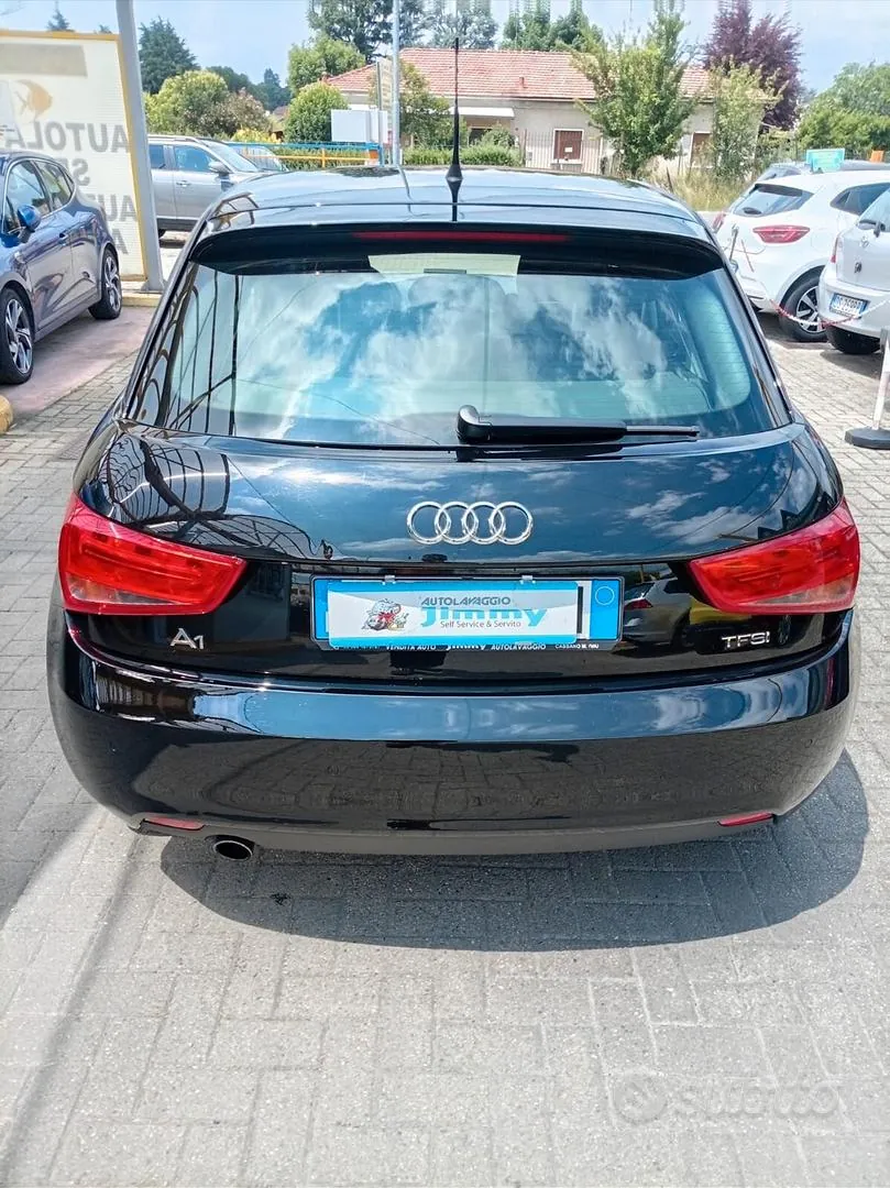 Audi A1 2014 photo 2