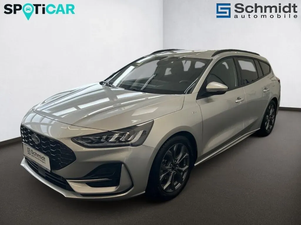 Ford Focus 2024 photo 2