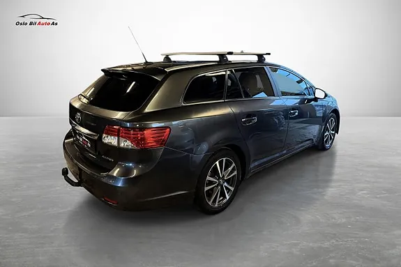 Toyota Avensis 2014 photo 3
