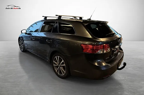 Toyota Avensis 2014 photo 4
