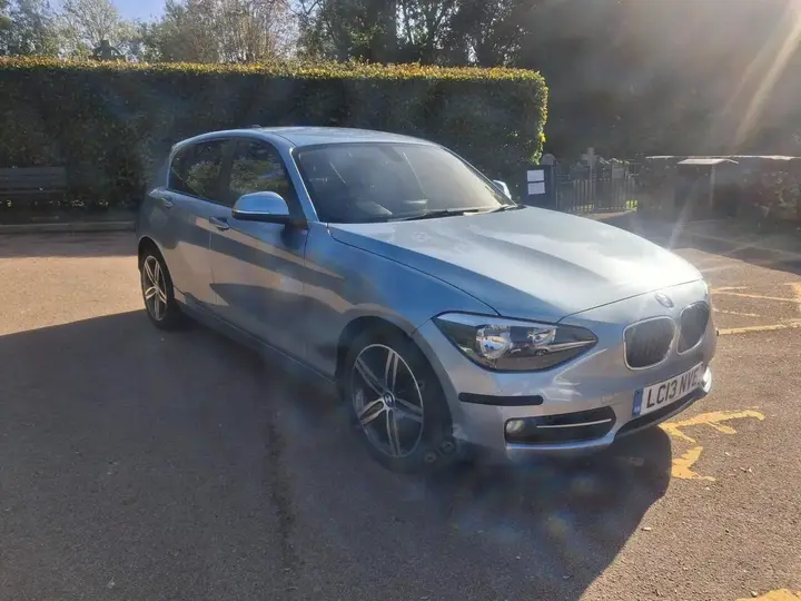 BMW 1 Series 2013 photo 2