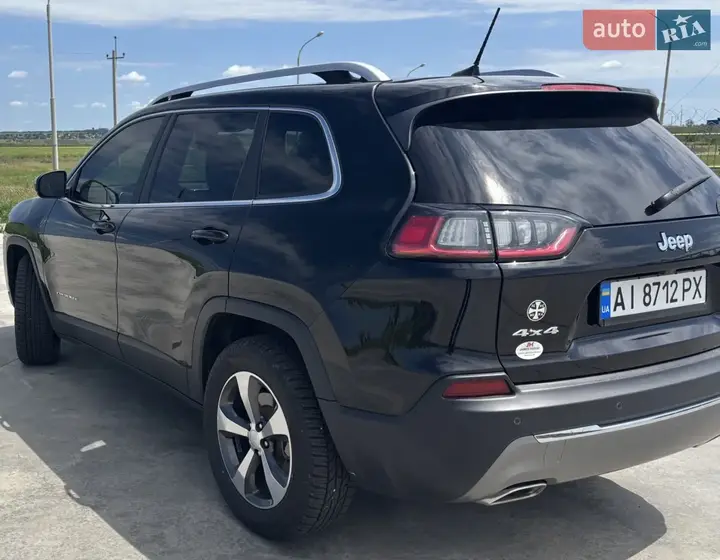 Jeep Cherokee 2019 photo 4