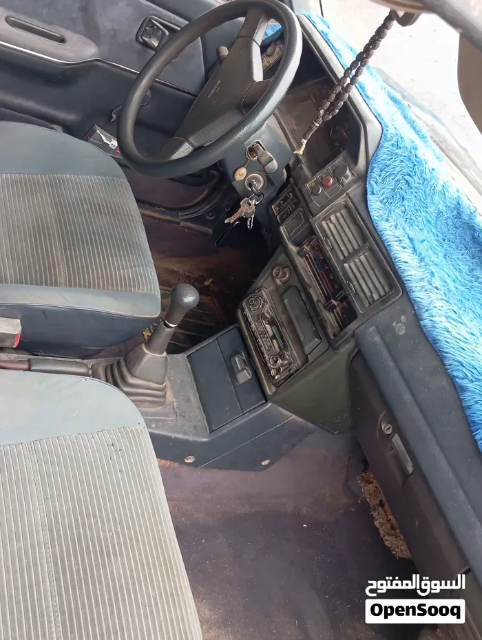 Mazda 323 1993 photo 4
