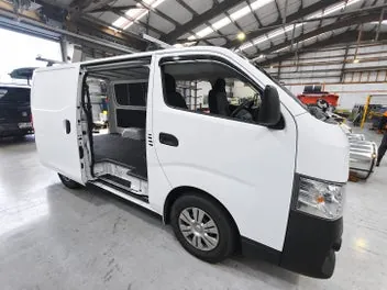 Nissan Nv350 2019 photo 2