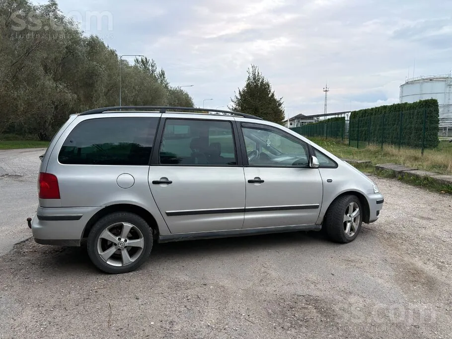Volkswagen Sharan 2005 photo 3