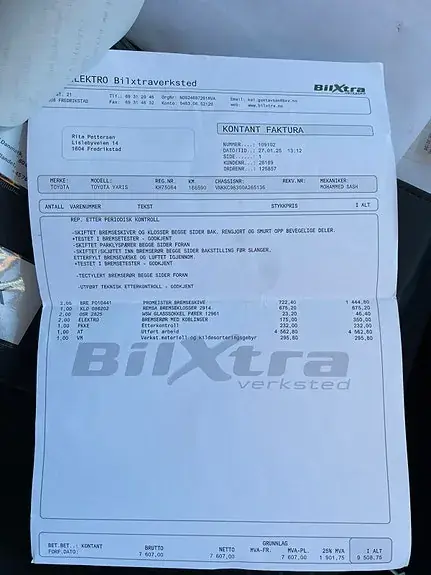 Toyota Yaris 2011 photo 2