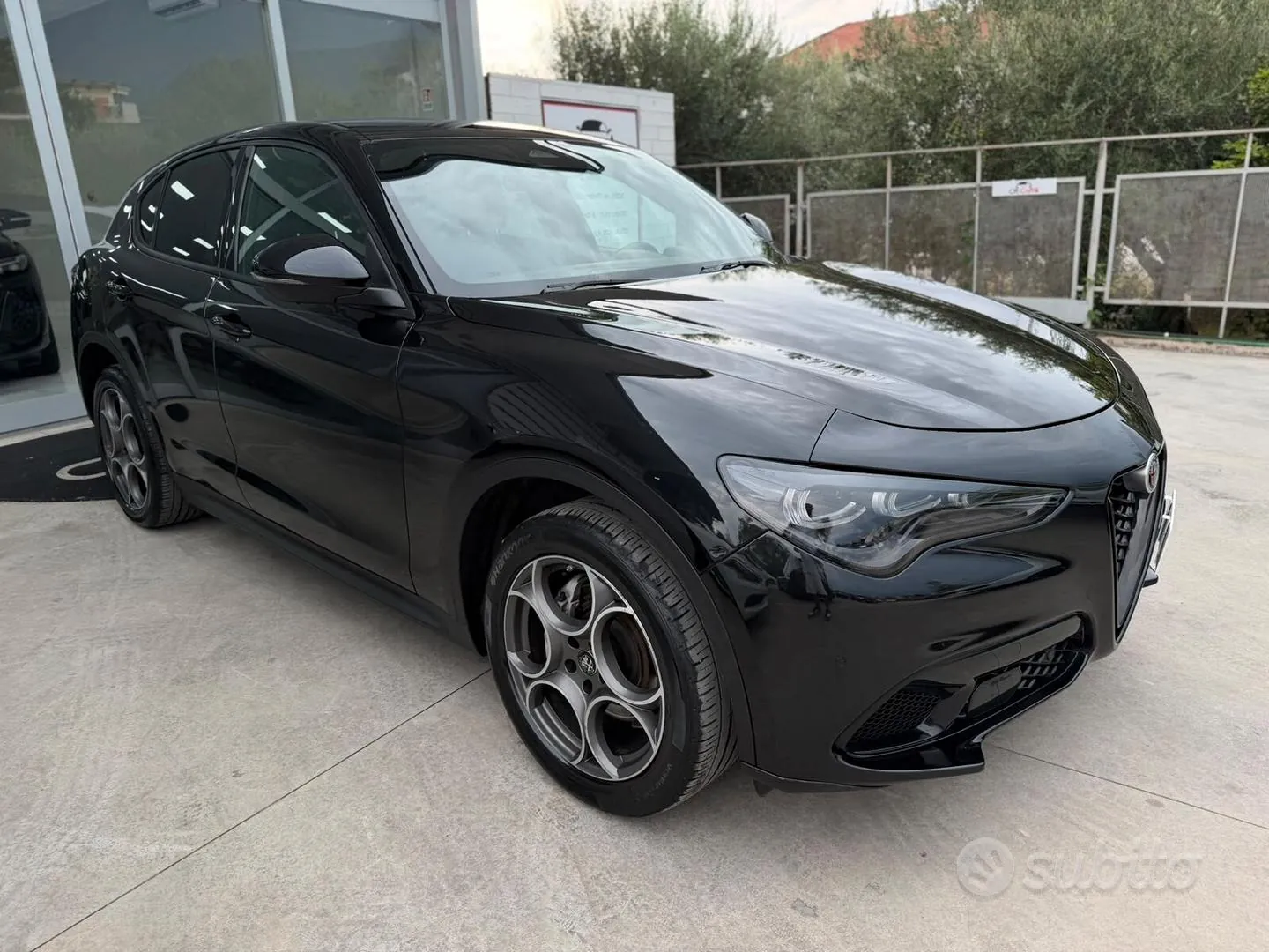 Alfa Romeo Stelvio 2024 photo 2