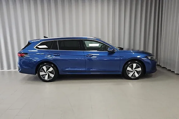 Volkswagen Passat 2025 photo 4
