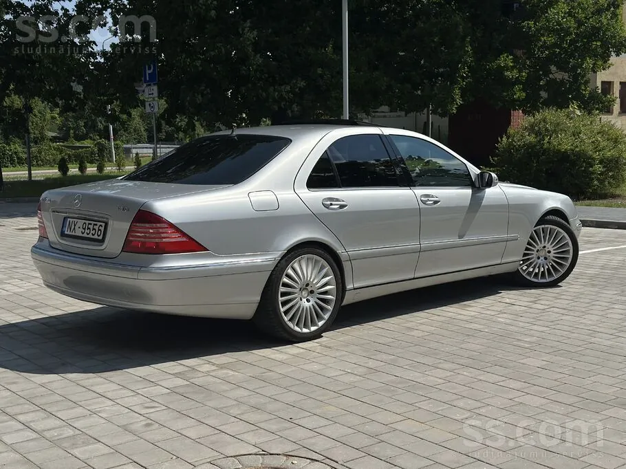Mercedes-Benz S320 2004 photo 4