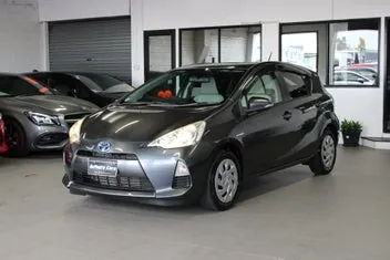 Toyota Aqua 2013 photo 5