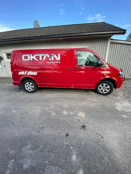 Volkswagen Transporter 2010 photo 2