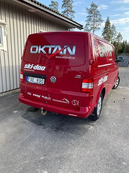 Volkswagen Transporter 2010 photo 3