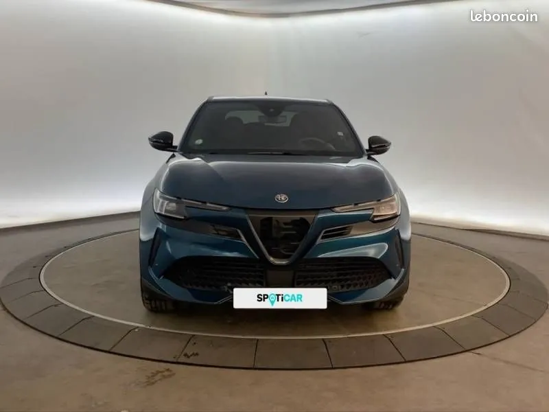 Alfa Romeo Junior 2024 photo 2