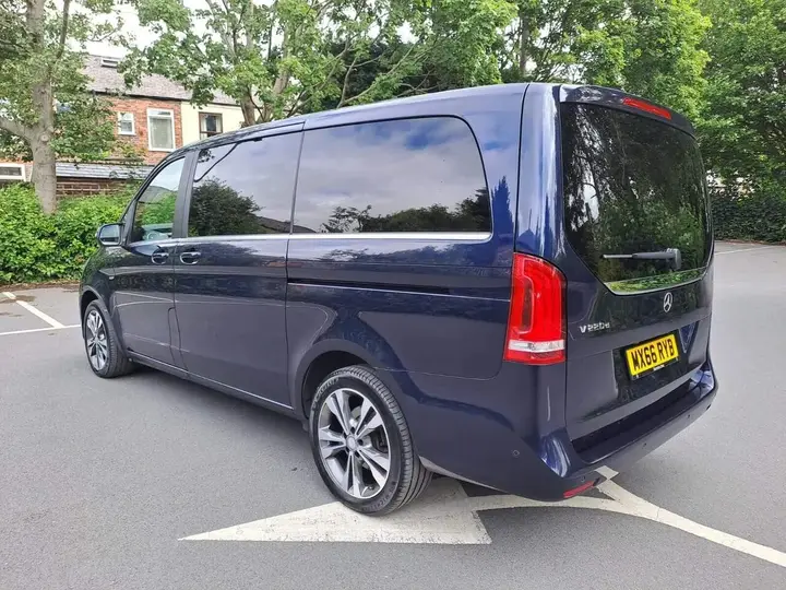 Mercedes-Benz V-Class 2016 photo 4