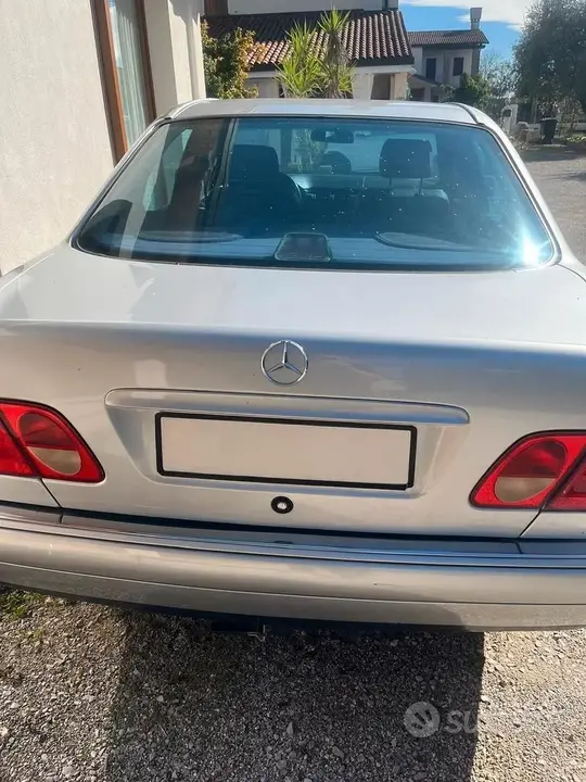 Mercedes-Benz E-Class 1998 photo 2