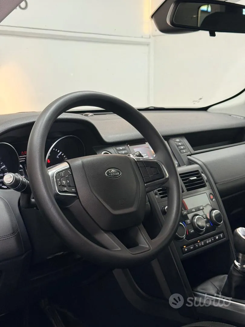 Land Rover Discovery Sport 2015 photo 5