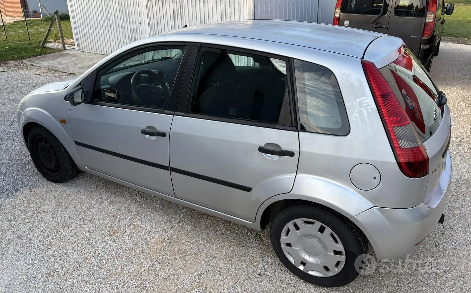Ford Fiesta 2005 photo 4
