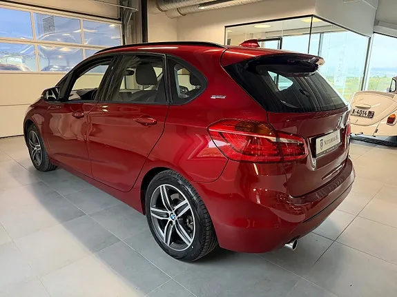 BMW 225Xe 2016 photo 4